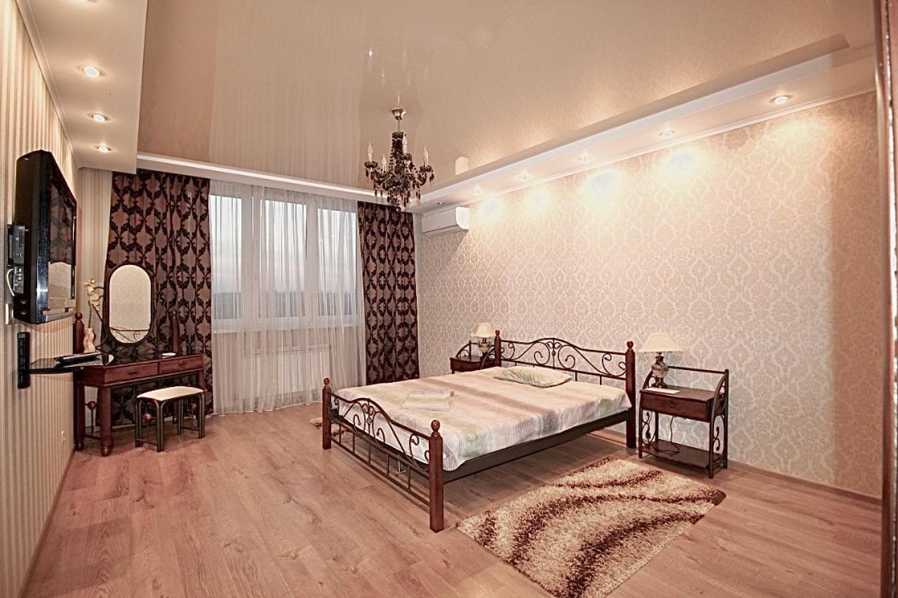 Panoramic View Lux Apartment On Metro Osokorky Kiev Exterior foto